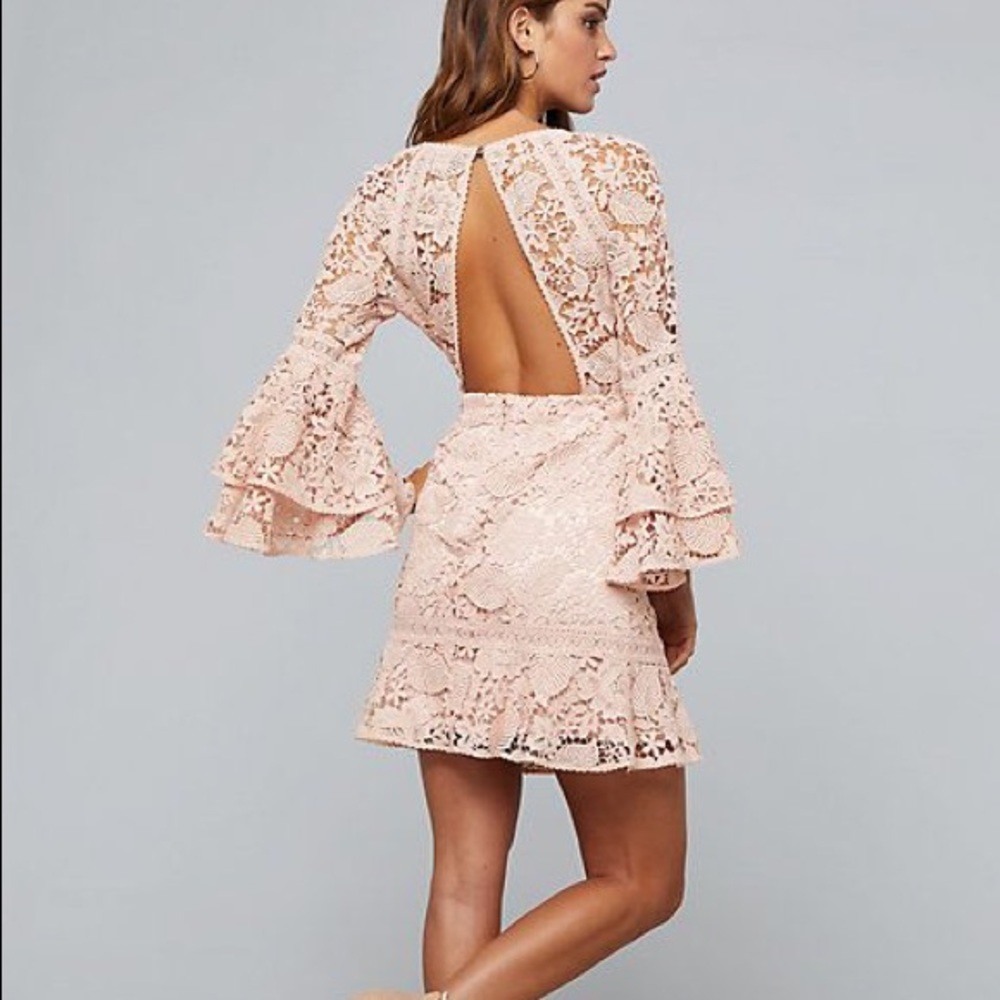 Bebe Open Back Bell Sleeve Lace Dress | 2 | Pink